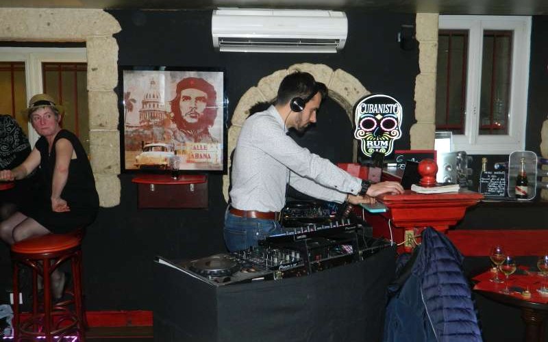 DJ invité au HAVANA CAFE