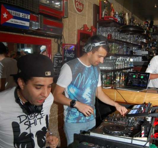 2 DJ-4 PLATINES au HAVANA CAFE LES SABLES